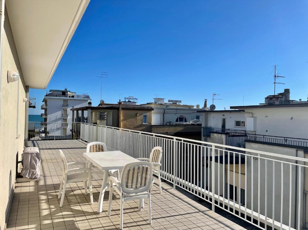 Palazzo Masotto - Carraro Immobiliare Jesolo - Family Apartments Exterior foto
