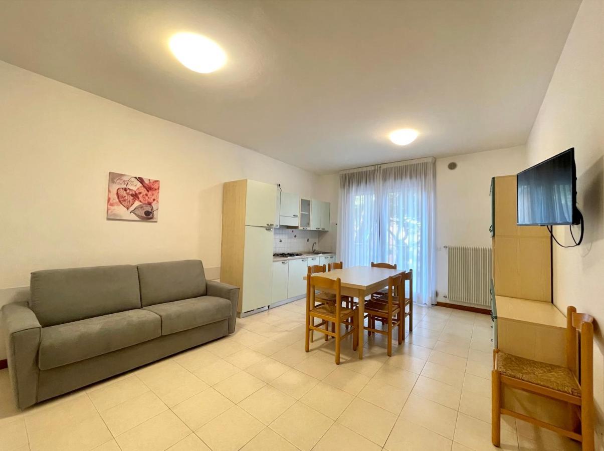 Palazzo Masotto - Carraro Immobiliare Jesolo - Family Apartments Exterior foto